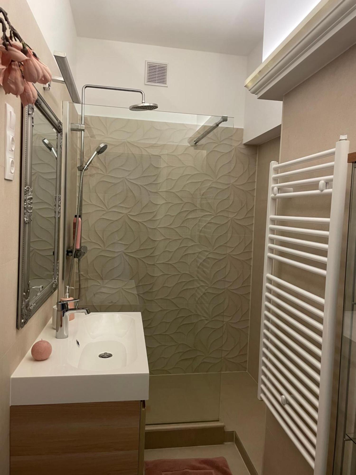 Syl Via Apartman Eger Exteriér fotografie